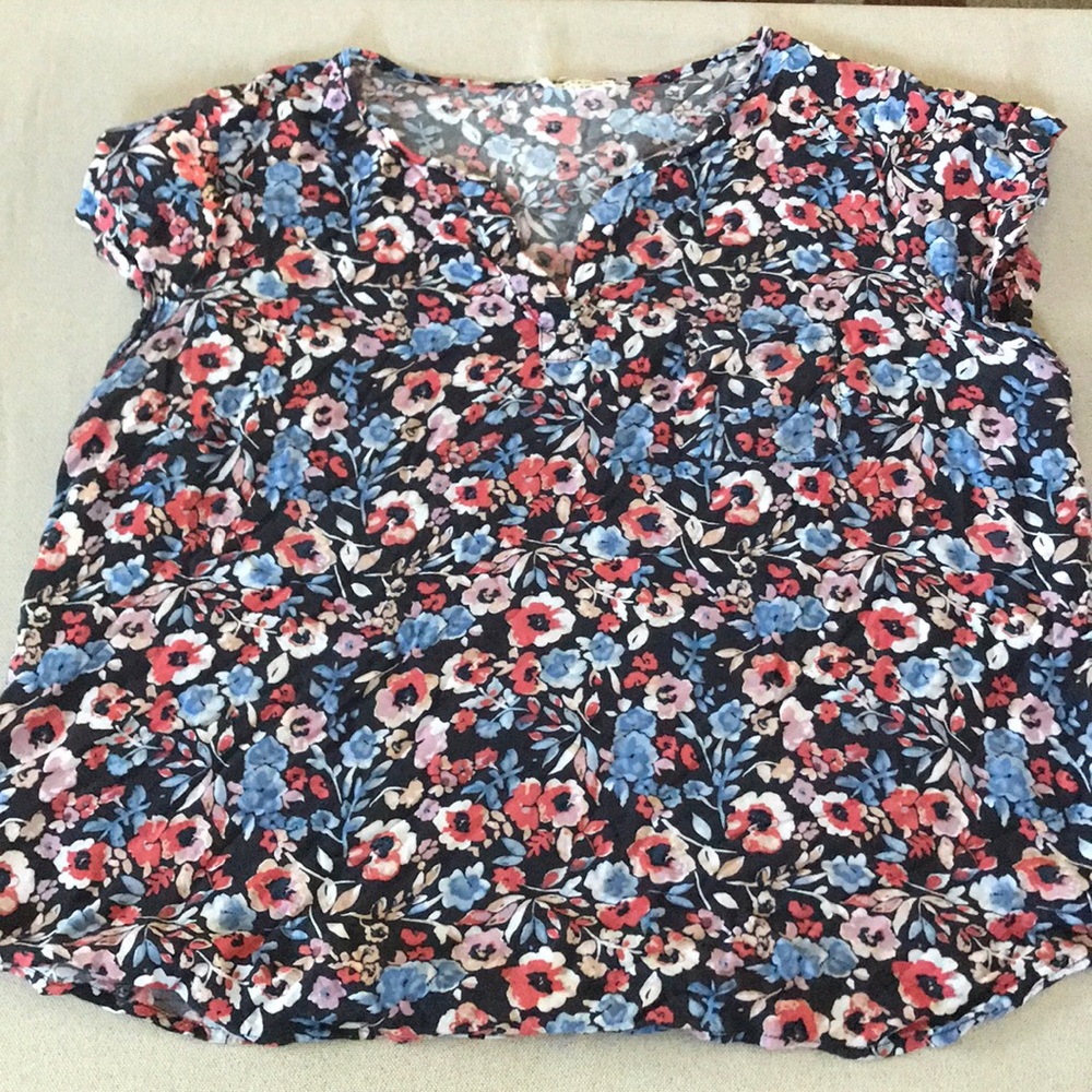 FLORAL BLOUSE